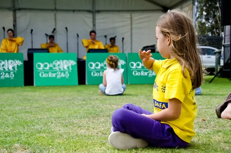 Falun Gong Meditation next to the Swan River in Perth, Western Australia.
